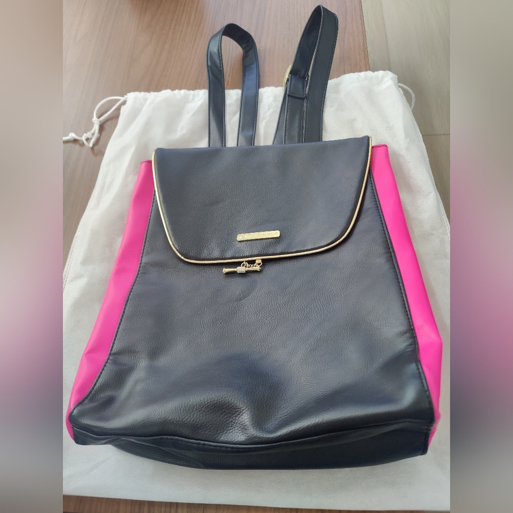 Juicy Couture Backpack Vegan Hot Pink/Black Expandable Adjustable backpack Purse